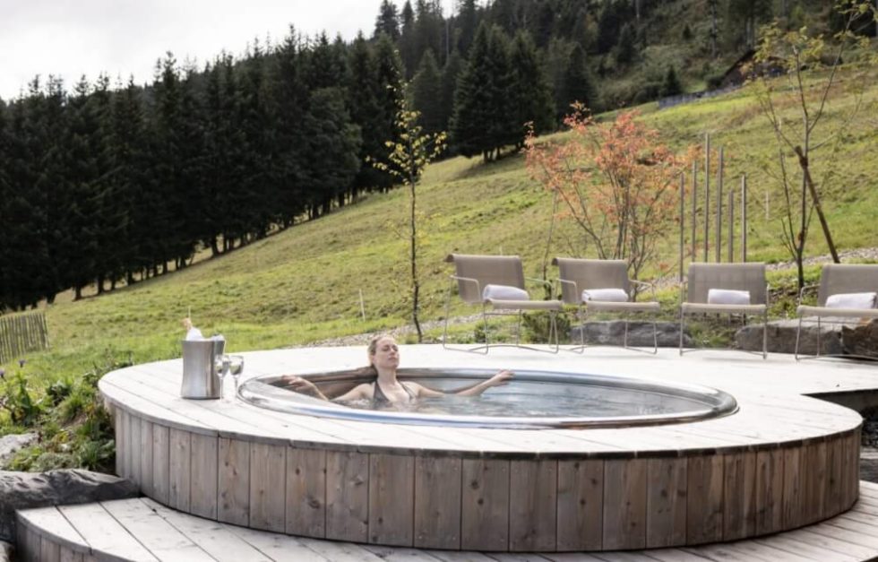 Highend Hot Tub Stainless Steel and Spa Treatment UltraBioOzone®
