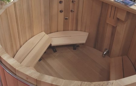 Bain nordique En bois de cèdre rouge, Ofuro, Hot tub in red cedar wood, installation bain nordique storvatt, installation bain nordique, installation spa
