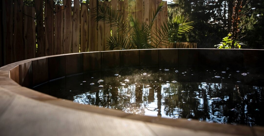 Why are conventional filtration systems not good enough for hot tubs?