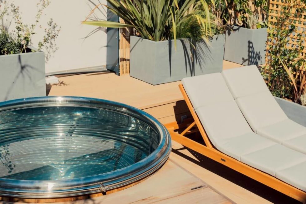 High-end Hot Tub Stainless Steel and Spa Treatment | Ultra-Bio-Ozone®