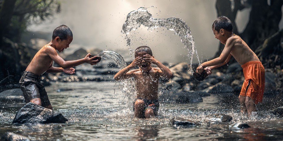 Répondre à la crise mondiale de l’eau : fournir un accès à de l’eau potable propre